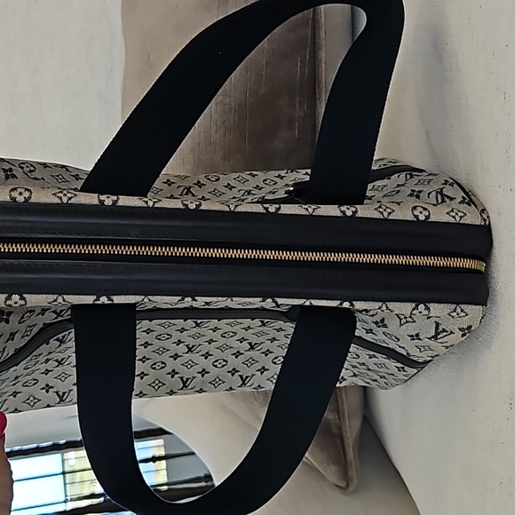 Louis Vuitton Mini Lin Josephine 40 - Picture 15 of 16